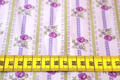 画像1: ローラアシュレイ　ファブリックby quilting tresure