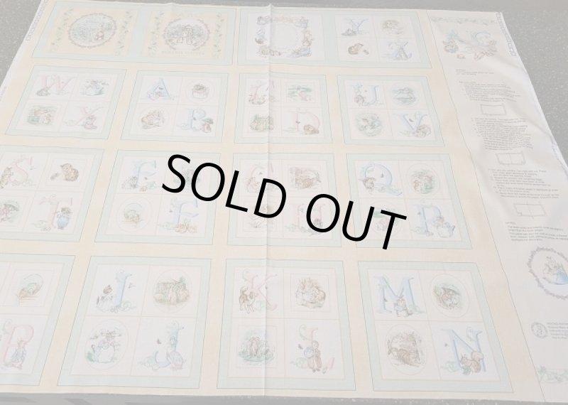 画像1: アメリカ製ファブリック　ピーターラビット　絵本パターン (1)