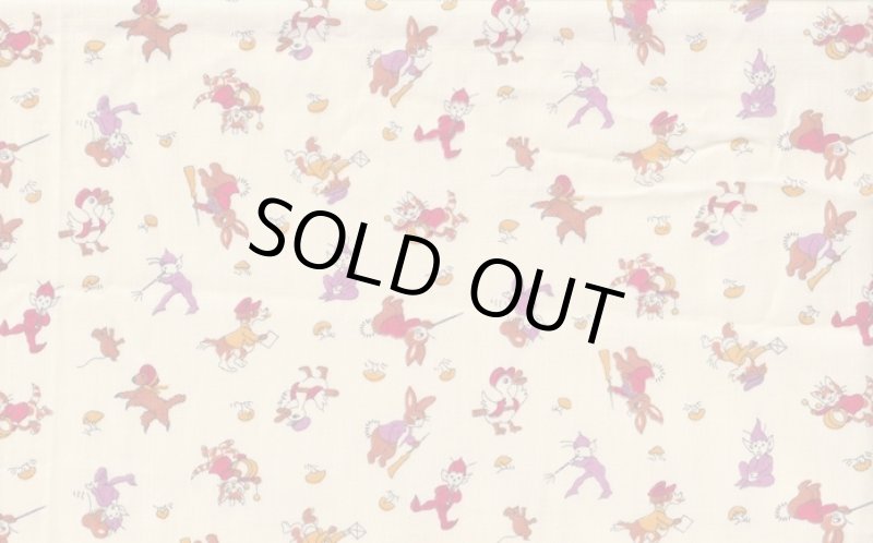 画像1: アメリカ製　ヴィンテージ　ファブリック 　うさちゃん、ねこちゃん、わんちゃんとニンフ (1)