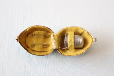 画像1: アメリカ製ヴィンテージ　ソーイングケース　クルミ