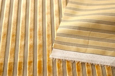 画像2: アメリカ製　ヴィンテージファブリック　ベルベットストライプ　SALE!