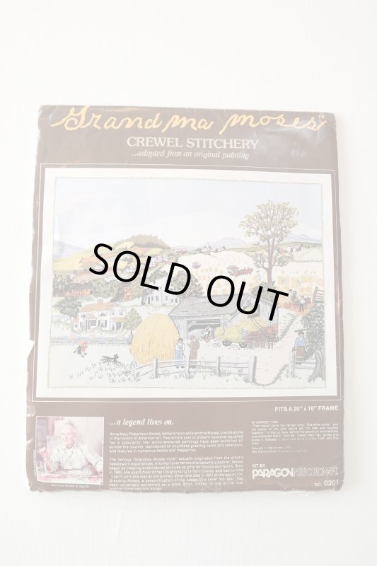 画像1: アメリカ製　 ヴィンテージグランマモーゼス　クルーウェルキット　 (1)