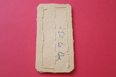 画像1: フランス製ヴィンテージ貝ボタン１８個入りシート