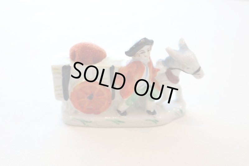 画像1: 日本製　輸出用　ヴィンテージピンクッション　馬車 (1)