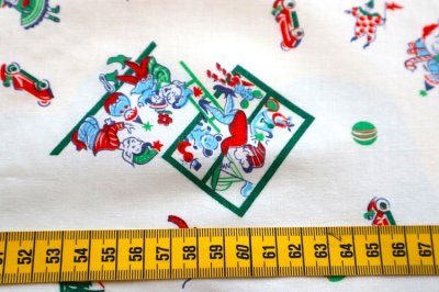 画像1: アメリカ製　ヴィンテージファブリック　サンタと仲間たち