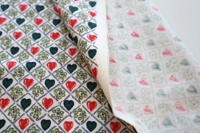 画像2: アメリカ製　ヴィンテージ　ファブリック　Hearts and flowers