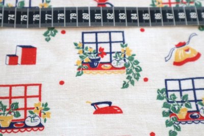 画像3: アメリカ製　ヴィンテージフィードサック　エプロンと窓　レッド ご予約商品
